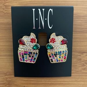 Rhinestone Cupcake Stud Earrings